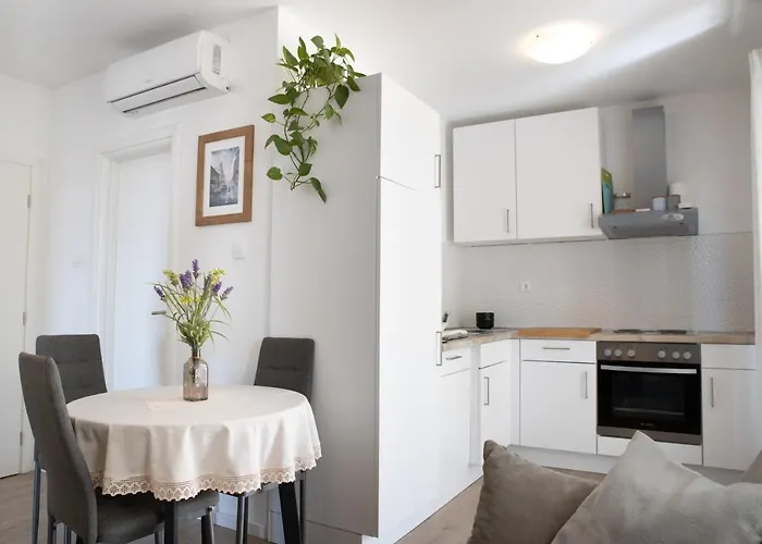 Grepo Appartement Makarska